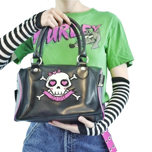 Sourpuss "Go die" skull hand bag ☠️🎀 - Picture 4 of 5